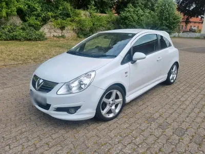 Gebraucht Opel Corsa 101 PS (74 kW) 2010 Weiß Kleinwagen