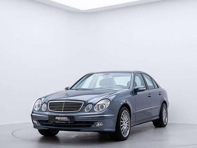 Usata Mercedes E50 AMG AMG 306 CV (225 kW) 2004 Blu Berlina
