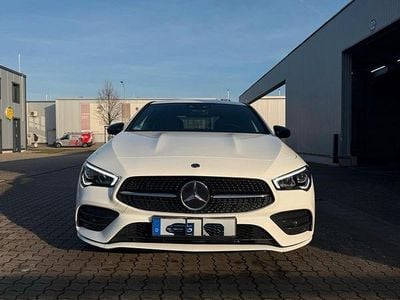 Gebraucht Mercedes CLA180 136 PS (100 kW) 2023 Weiß Limousine