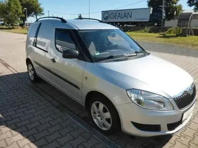 Gebraucht Skoda Roomster 69 PS (50 kW) 2008 Silber Van / Kleinbus