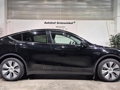 Schwarz Gebraucht 2023 Tesla Model Y SUV | 29.950 € (Fairer Preis)