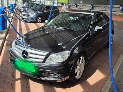 Gebraucht Mercedes C180 Avantgarde 156 PS (114 kW) 2008 Schwarz Limousine