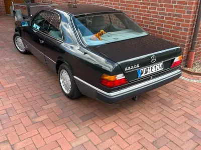 Gebraucht Mercedes 230 136 PS (100 kW) 1990 Grau Coupé