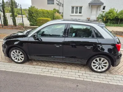 Gebraucht Audi A1 Sportback Ambiente 116 PS (85 kW) 2015 Schwarz Kleinwagen