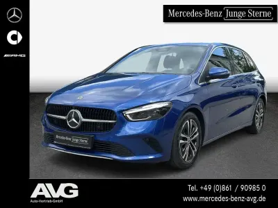 Gebraucht Mercedes B180 Advanced 136 PS (100 kW) 2024 Blau Kleinwagen