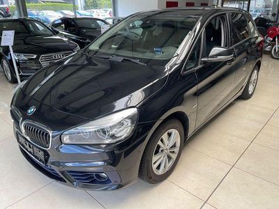 Schwarz Gebraucht 2015 BMW 220 Active Tourer Basis Van / Kleinbus | 12.999 € (Teuer)