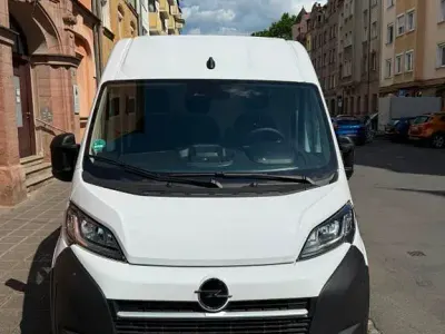 Neu Opel Movano 140 PS (102 kW) 2025 Weiß Van