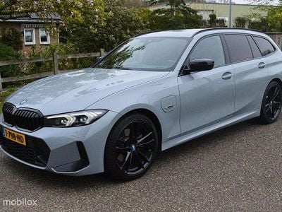 Second-hand BMW 320e 204 CP (150 kW) 2023 Gri Break