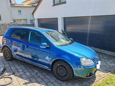 Usata VW Golf V 102 CV (75 kW) 2007 Blu Berlina
