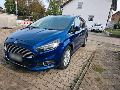 Second-hand Ford S-MAX S 241 CP (177 kW) 2016 Albastru Monovolum