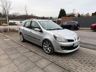 Silber Gebraucht 2008 Renault Clio III Kombi | 990 €