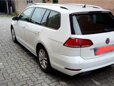 Gebraucht VW Golf VII R-line 150 PS (110 kW) 2019 Weiß Kombi