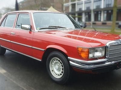Gebraucht Mercedes 280 185 PS (136 kW) 1979 Rot Limousine