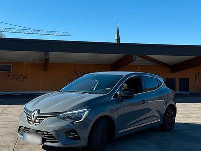Gebraucht Renault Clio V Intens 91 PS (66 kW) 2022 Grau Kleinwagen