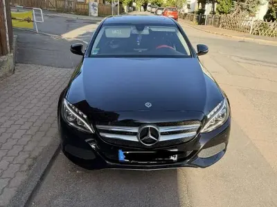 Gebraucht Mercedes C180 Avantgarde 156 PS (114 kW) 2017 Schwarz Limousine