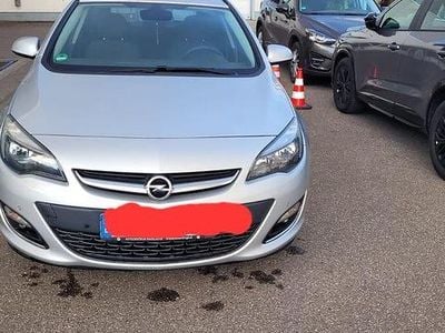 Gebraucht Opel Astra Active 140 PS (102 kW) 2013 Silber Kombi