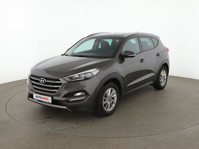 gebraucht Hyundai Tucson 2.0 CRDi Intro Edition 4WD, Diesel, 19.990 €