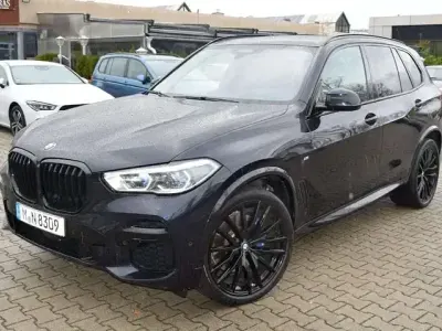 Gebraucht BMW X5 M Sport 286 PS (210 kW) 2021 Carbonschwarz metallic SUV