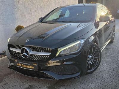 Gebraucht Mercedes CLA180 Shooting Brake AMG line 122 PS (89 kW) 2017 Nachtschwarz  unilack Kombi