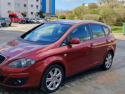 Gebraucht Seat Altea XL Stylance 160 PS (117 kW) 2009 Rot Van / Kleinbus