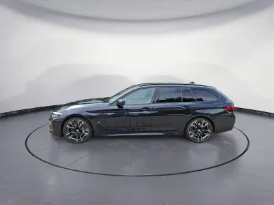 Gebraucht BMW 540 M Sport 333 PS (244 kW) 2023 Schwarz Kombi