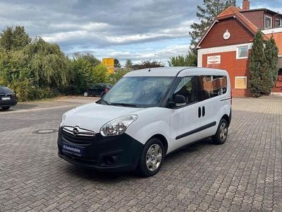 Gebraucht Opel Combo Selection 105 PS (77 kW) 2013 Weiß Van / Kleinbus