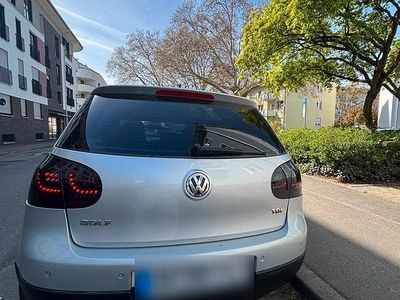 Gebraucht VW Golf IV 105 PS (77 kW) 2005 Silber Limousine