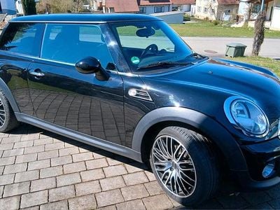 Gebraucht Mini Cooper D 111 PS (81 kW) 2011 Schwarz Kleinwagen