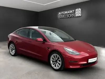 Usata Tesla Model 3 Long Range AWD 366 kW (498 CV) 2023 Rosso Berlina