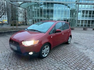 Gebraucht Mitsubishi Colt 95 PS (69 kW) 2009 Rot Kleinwagen