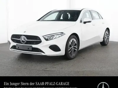 Używany Mercedes A180 Progressive 136 KM (100 kW) 2025 Biały Sedan/Limuzyna