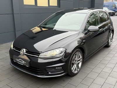 Schwarz Gebraucht 2016 VW Golf VII Highline Limousine | 18.999 € (Teuer)