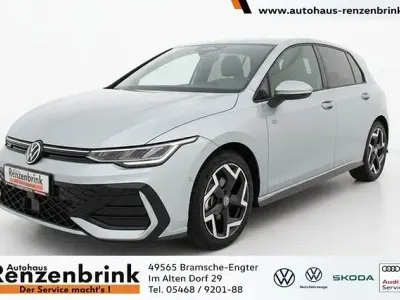 Gebraucht VW Golf VIII Comfortline 150 PS (110 kW) 2026 Oyster silver metallic Limousine