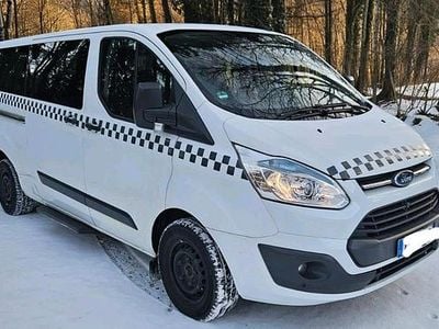 Weiß Gebraucht 2015 Ford Transit Custom Van / Kleinbus | 8.900 € (Guter Preis)