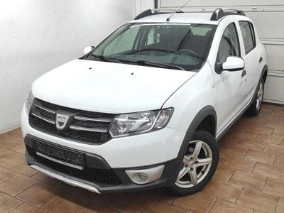 Gebraucht Dacia Sandero Prestige 90 PS (66 kW) 2013 Gletscherweiss SUV