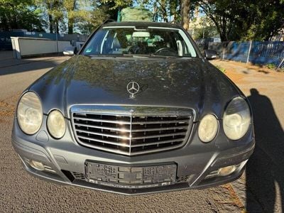 Mercedes E320