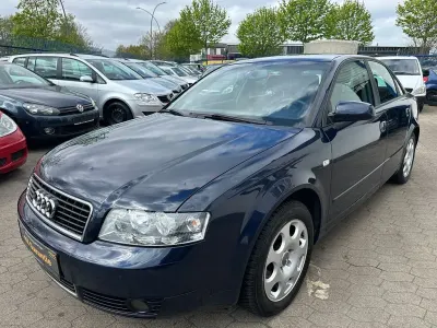 Używany Audi A4 131 KM (96 kW) 2004 Niebieski Sedan/Limuzyna