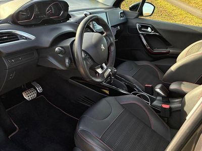 Gebraucht Peugeot 2008 GT 131 PS (96 kW) 2019 Grau SUV