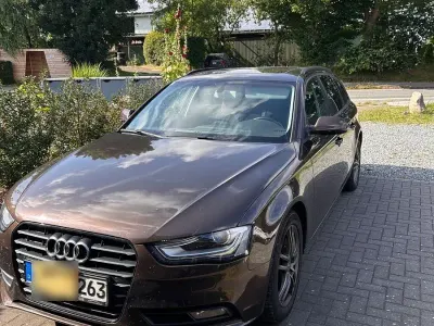 Gebraucht Audi A4 Ambition 143 PS (105 kW) 2012 Braun Kombi