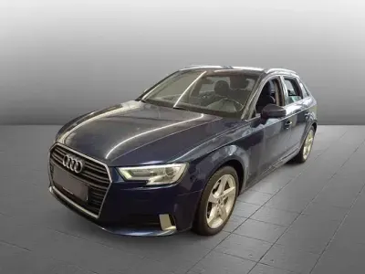 Używany Audi A3 Sport 116 KM (85 kW) 2018 Niebieski Sedan/Limuzyna