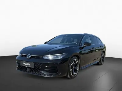Gebraucht VW Passat R-line 150 PS (110 kW) 2025 Schwarz Kombi