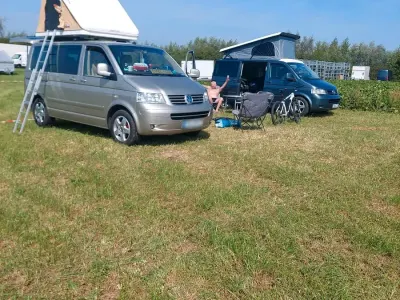 Gebraucht VW Multivan Highline 174 PS (127 kW) 2004 Gold Van / Kleinbus
