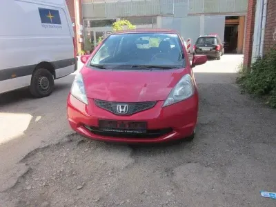 Gebraucht Honda Jazz Trend 90 PS (66 kW) 2010 Rot Kleinwagen