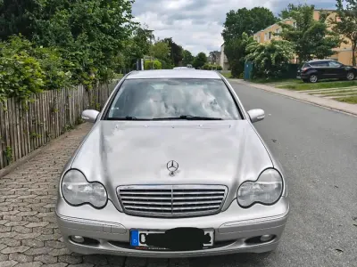 Gebraucht Mercedes C180 Elegance 143 PS (105 kW) 2004 Silber Limousine