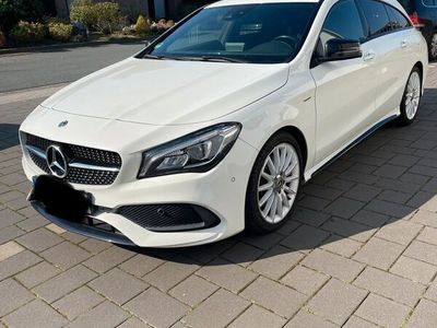 gebraucht Mercedes CLA220 4 M, AMG Line, weiß, Automatik