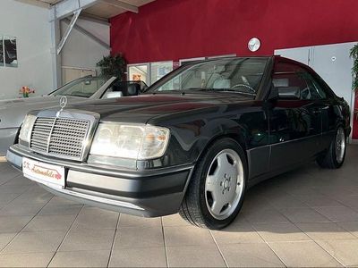 Gebraucht Mercedes E300 179 PS (131 kW) 1992 Schwarz