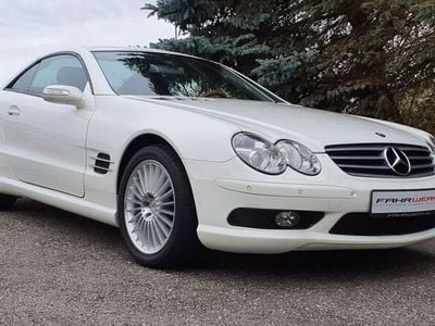 Weiß metallic Gebraucht 2006 Mercedes SL500 AMG Cabrio | 42.670 €