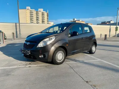 Second-hand Chevrolet Spark 68 CP (50 kW) 2011 Gri Hatchback
