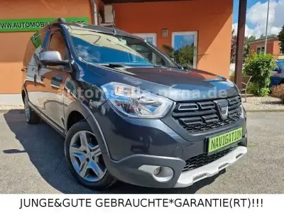 Gebraucht Dacia Dokker Stepway 131 PS (96 kW) 2020 Grau Van / Kleinbus