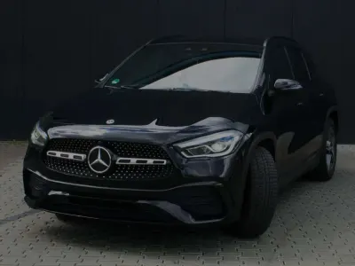 Gebraucht Mercedes GLA250 AMG line 211 PS (155 kW) 2022 Schwarz SUV